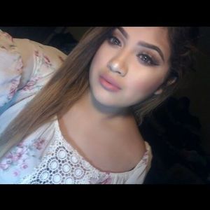 Meet your Posher, Erika keeika